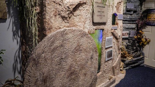 190807 Tomb Jesus Creation Experience Museum 600x338 - Trail rides, Creation Museum, and North America’s Tallest Cross
